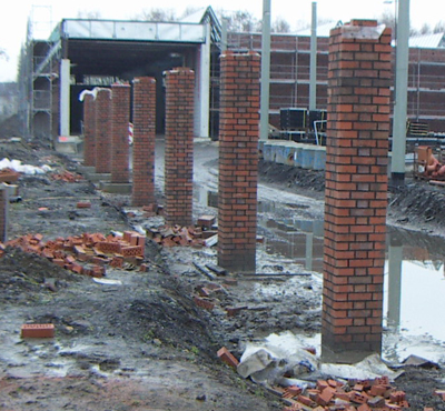 Säulen, Klinerarbeiten von Projektbau Nobes in Bocholt